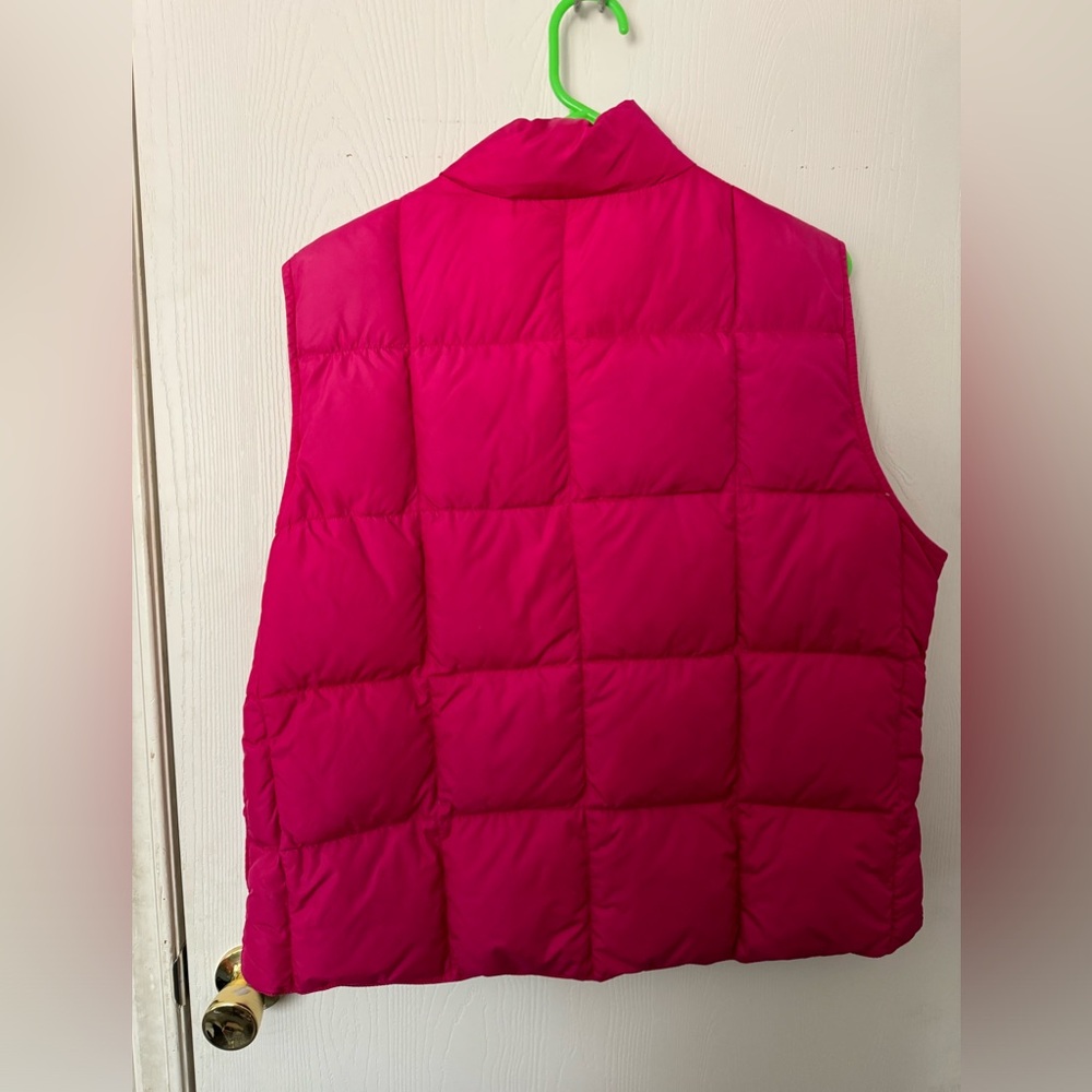 Women’s pink down vest by LL Bean - size xl - Picture 3 of 3
